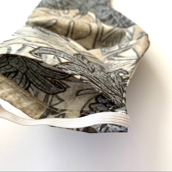 Filter Pocket Face Mask - Picture 3 of 3